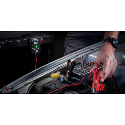 5. GENIUS1EU 1A Battery Charger