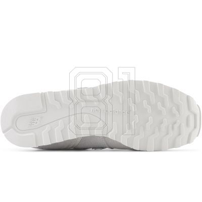 9. New Balance sports shoes sneakers W WL373OG2
