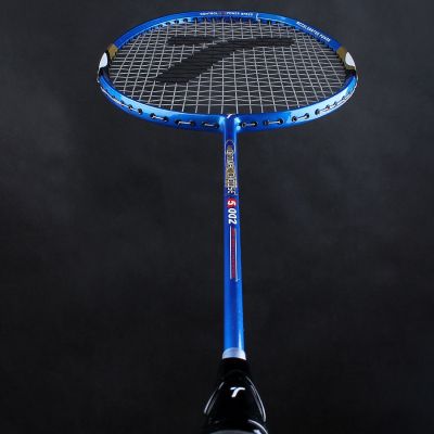 3. Techman Graphite 5002 T5002 Racket