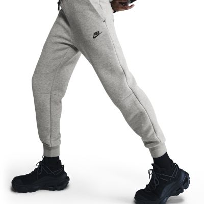 2. Nike Sportswear Tech Fleece Women's Pants HV6779-063