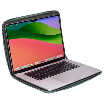 4. MacBook Pro 16" Case Sleeve Misty Green 16"
