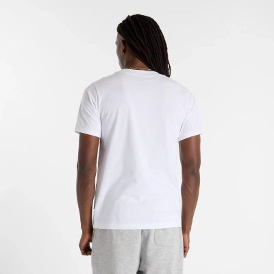 3. New Balance Sport Graphic T-shirt M MT51940WT