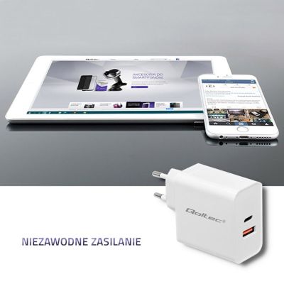 7. QOLTEC WALL CHARGER 63W | 5-20V | 1.5-3A | USB TYPE C PD | USB QC 3.0 | WHITE
