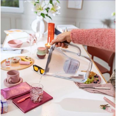 8. Brita Essential XL jug + 3 cartridges (white)