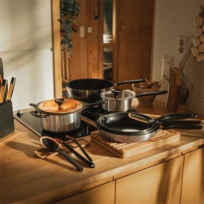 8. 26cm Ceramic Coating Frying Pan with Functional Form Lid