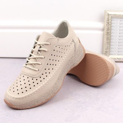 34. Sergio Leone W 1336 gold heels