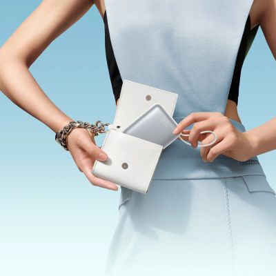 7. Joyroom JR-PBF27 10000mAh 22.5W Powerbank with Built-in USB-C and Lightning Cables - White
