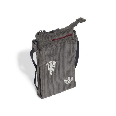 3. adidas Manchester United JF8350 bag