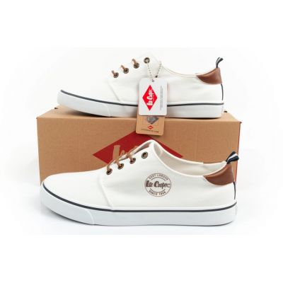 10. Lee Cooper M LCW-25-02-3240M shoes