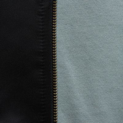 5. Mitchell & Ness Lightweight Satin Bomber San Antonio Spurs M Jacket SJKT6599-SASYYPPPBLCK