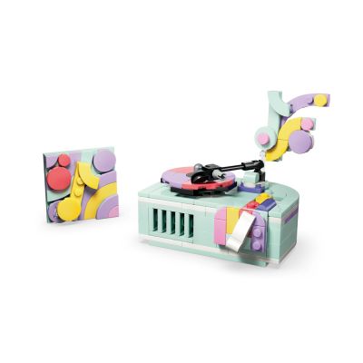 8. LEGO Creator 3in1 31392 - Decorative Piano with Cat