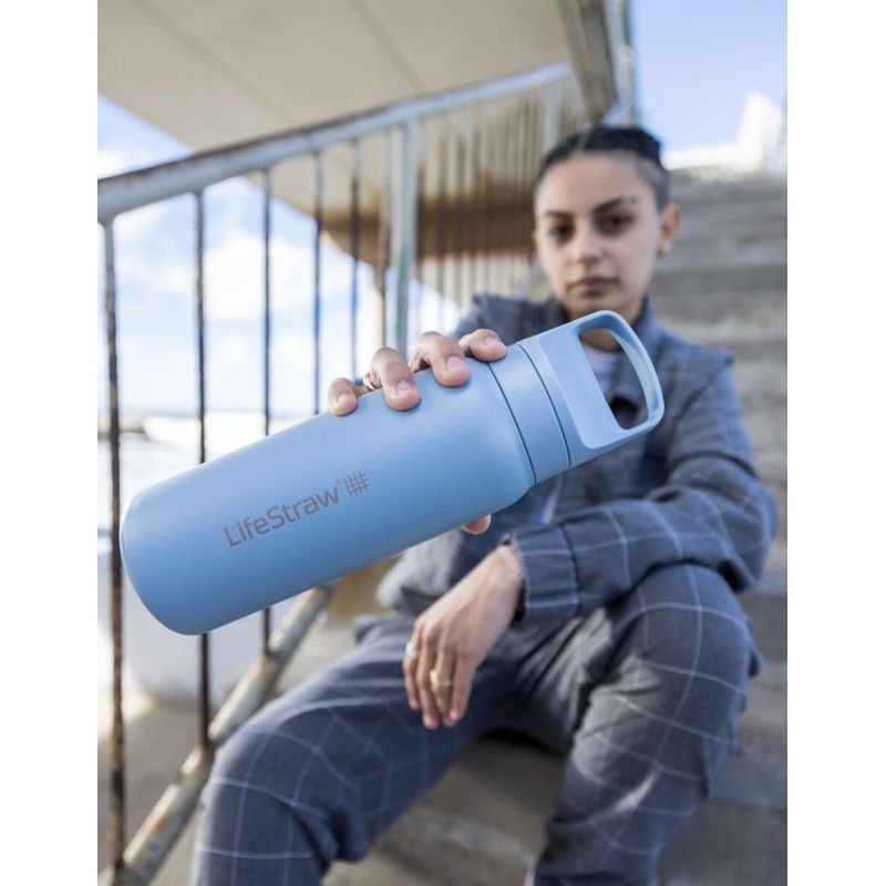 6. LifeStraw LGV42SASWW Water Filter Water Filter Bottle 0.7L Blue