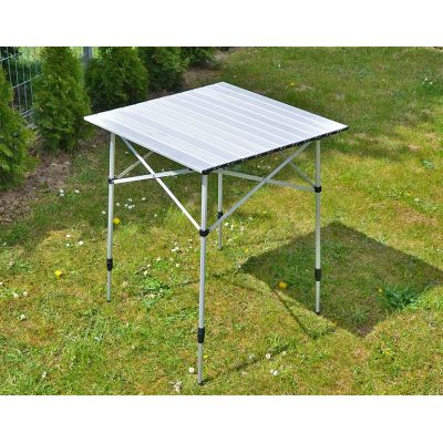 6. High Peak Sevilla 44180 Folding Table