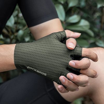 3. Rockbros Breathable Short Finger Cycling Gloves Size: M - Green