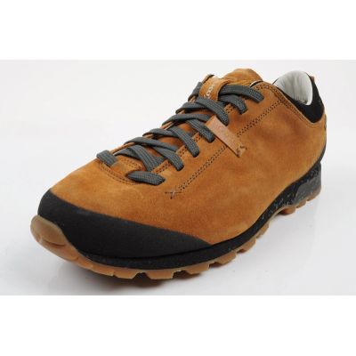 3. Aku Bellamont Gore-tex men's trekking shoes, durable, brown