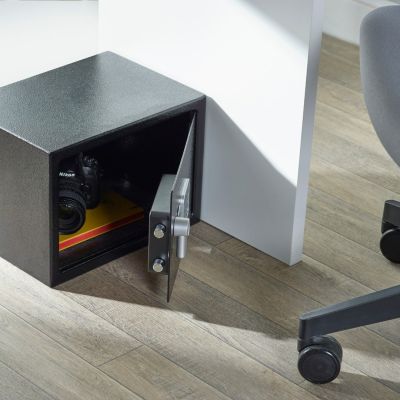 2. Yale Medium Electronic Value Safe YSV Basic Home Safe