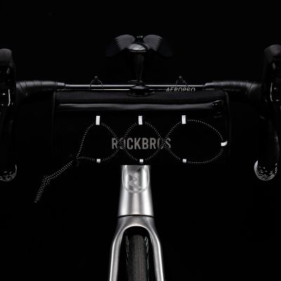 3. Rockbros TL002 ROAD TO SKY 1.5L Handlebar Bike Bag Waterproof - Black