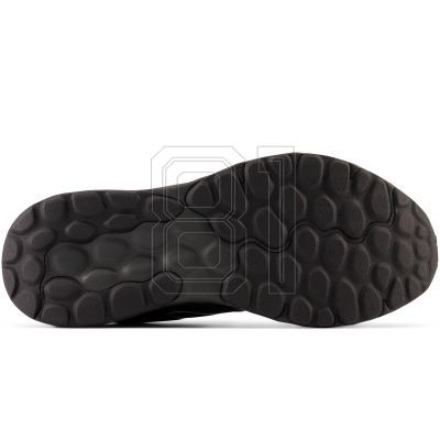 9. New Balance M M520LA8 Running Shoes