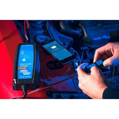 5. Blue Smart IP65s 12/5 Charger + DC Connector