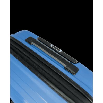9. SwissBags Echo cabin suitcase 55 cm 17785 sea