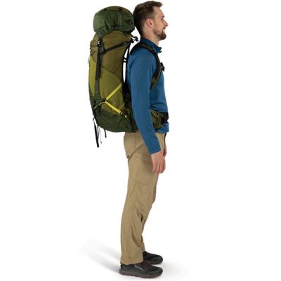 3. Osprey Atmos AG LT 50 Trekking Backpack Black S/M