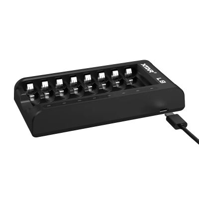 7. XTAR BATTERY CHARGER FOR R03 / AAA AND R6 / AA LI-ION 1.5 V / NIMH L8