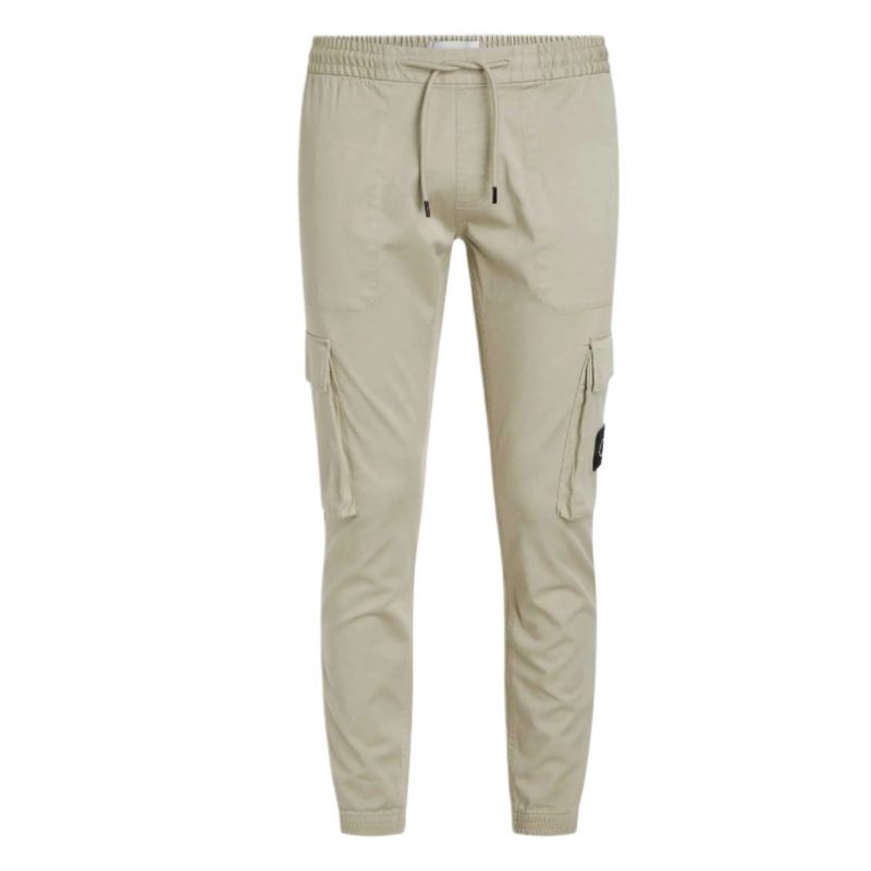11. Calvin Klein Jeans Cargo Jogger Pants M J30J324696