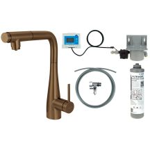 Kitchen faucet with water filtration kit and pull-out spout