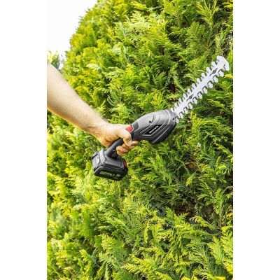 2. Graphite 58GE119 electric hedge trimmer 1.09 kg