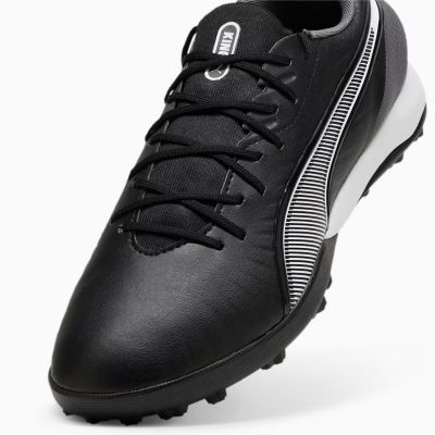 8. Puma King Match TT M 107879-01 football boots