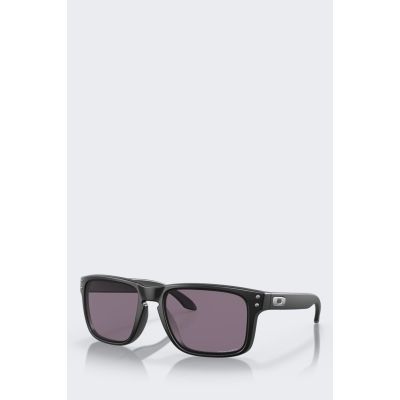 5. Oakley Holbrook rectangular sunglasses