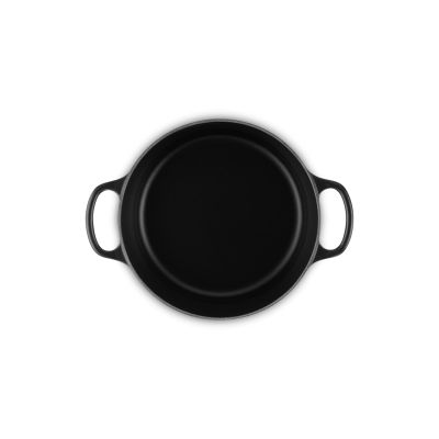 5. Le Creuset Signature Roaster Round 22cm