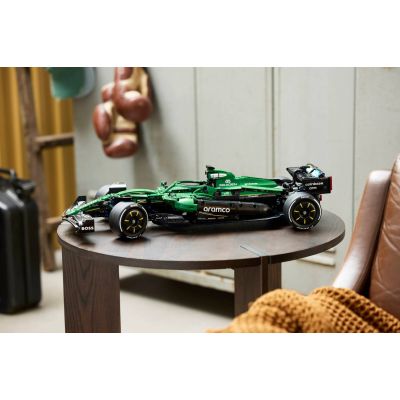 22. LEGO Technic 42240 - Aston Martin Aramco AMR25 F1 car