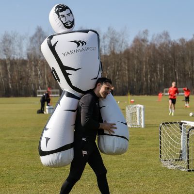 11. Yakima Sport Self-Building Inflatable Wall Pro 100788