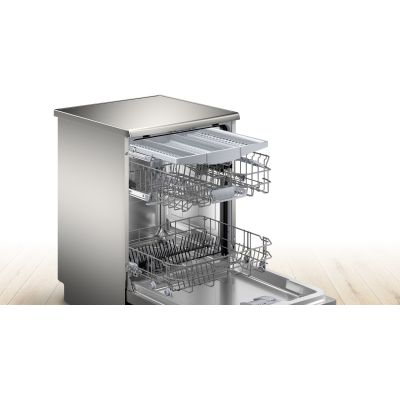 7. BOSCH SMS4HMI07E dishwasher