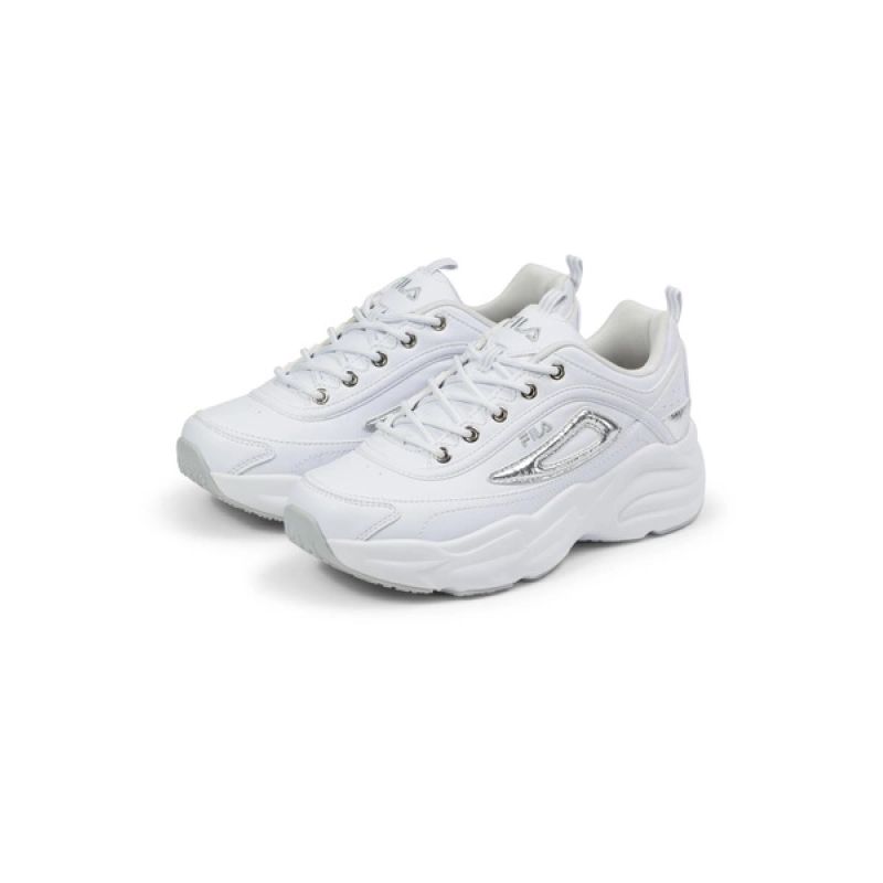 8. Fila Skye ZP women's sports shoes sneakers fashionable lightweight white