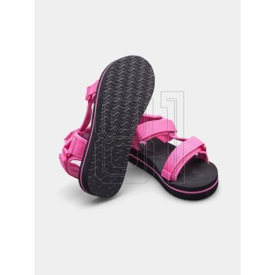 10. Lee Cooper W sandals LCW-24-05-2750L