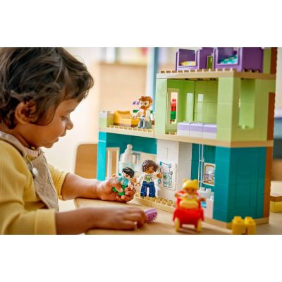 27. LEGO LEGO DUPLO TOWN 3in1 10470 Modern Family Home