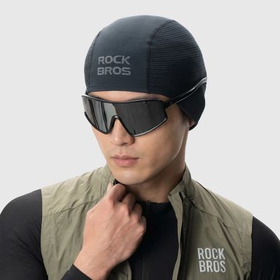 2. Rockbros LF25956 Seamless Knit Cycling Cap - Black