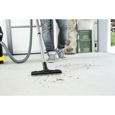 6. Fireplace vacuum cleaner KARCHER AD 4 Premium 1.629-731.0 (600W; black)
