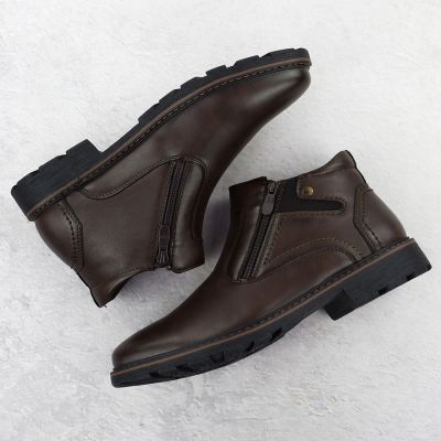 9. Men’s Brown Insulated Ankle Boots with Zips VanHorn AN71309