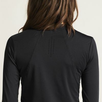 5. Women's Long Sleeve ADV ESSENCE LS TEE 2W