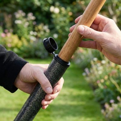 16. METAL BEACH UMBRELLA MOUNTING BASE 1036281