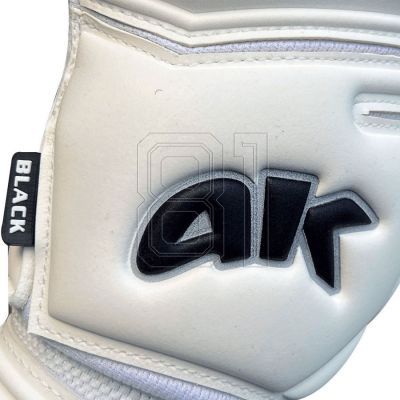 4. 4keepers Champ Black VII RF2G S994112 Gloves
