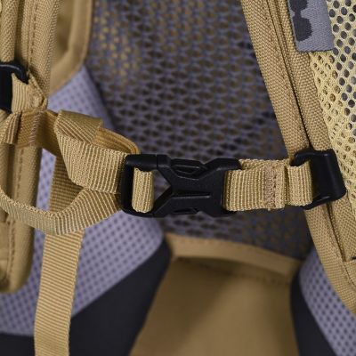 9. Deuter AC LITE 15 SL Sprout-Linden Hiking Backpack