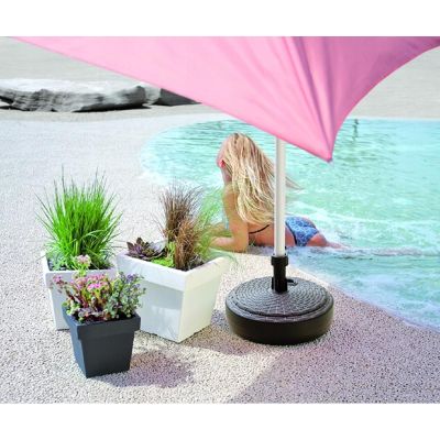 6. UMBRELLA BASE ROUND RATTAN UMBRELLA