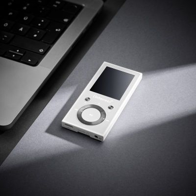 8. Intenso MP3 Videoplayer 1.8" Video Scooter BT 64GB White