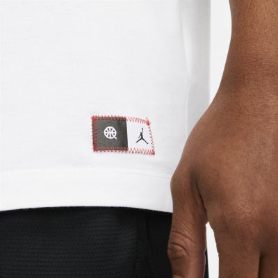 4. Jordan Quai 54 White L