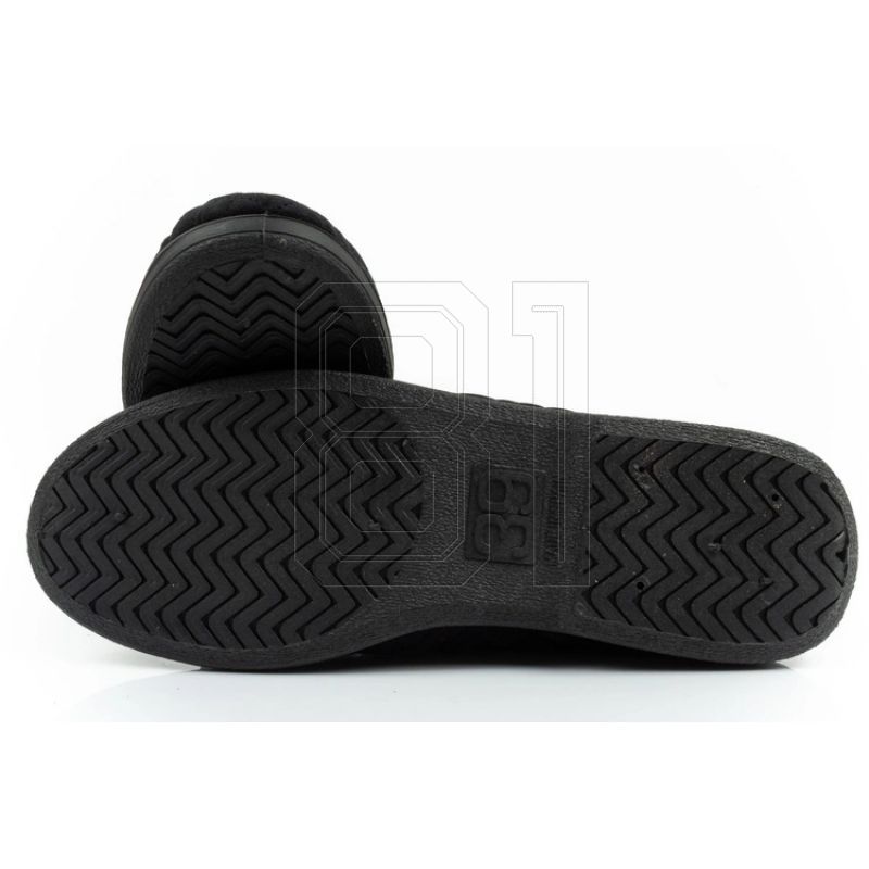 9. Scholl Lili Ankle Insulated Velcro Slippers W F301741004