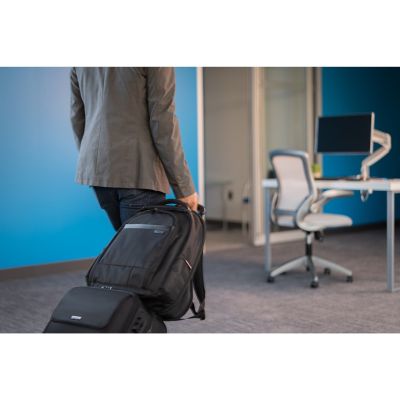 15. Kensington Contour 2.0 Pro Backpack for 17" Laptop